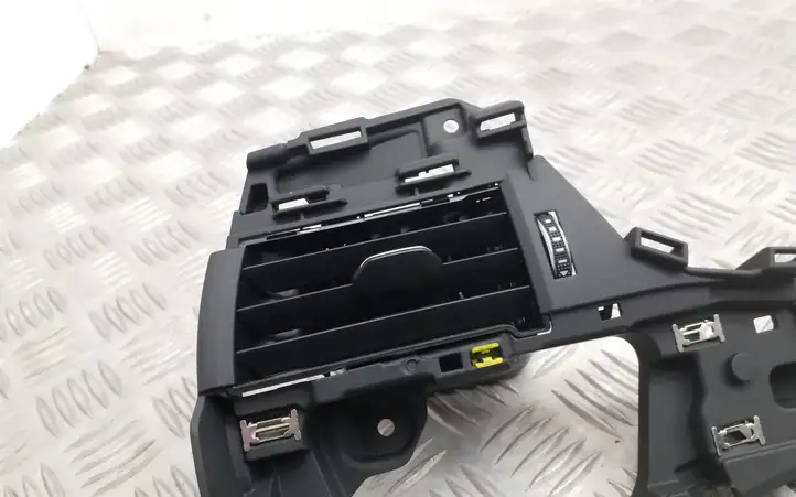 Audi A4 S4 B9 (2015 - 2019) 8W1820901 Боковой воздушный дефлектор — фото 3