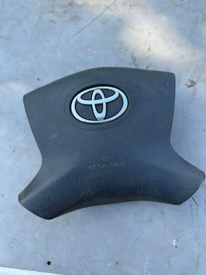 Toyota Avensis T250 (2003 - 2006) 61556050B Подушка безопасности руля — фото 1