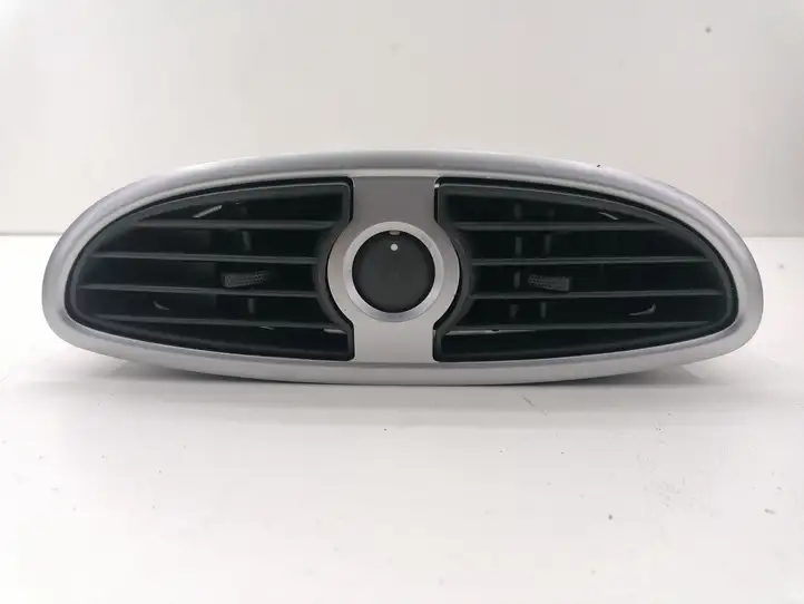 Renault Clio III (2005 - 2012) 220408 Центральный воздушный дефлектор — фото 1