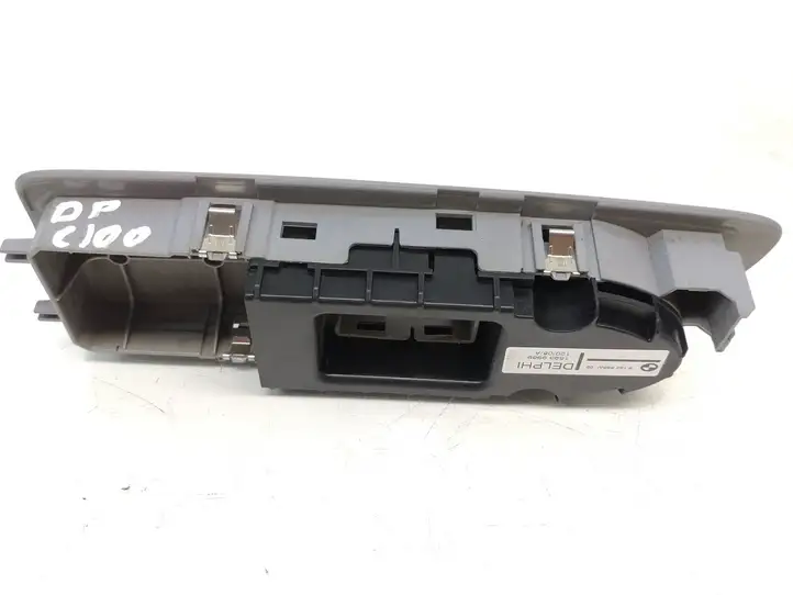 BMW 1 E81 E87 (2004 - 2011) 9162999 Накладка кнопки стеклоподъемника — фото 2