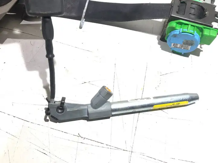 Citroen C4 Picasso (2006 - 2013)  9657326277 Передний ремень безопасности