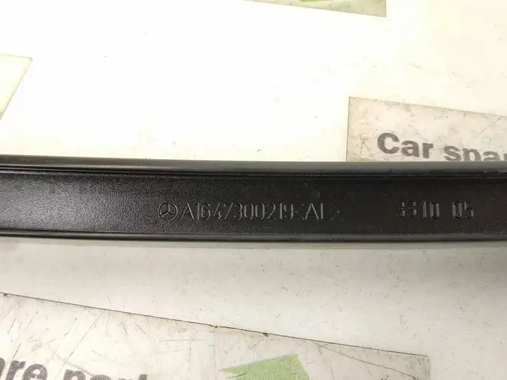 Mercedes-Benz ML W164 (2005 - 2011) Молдинги задней двери — фото 4