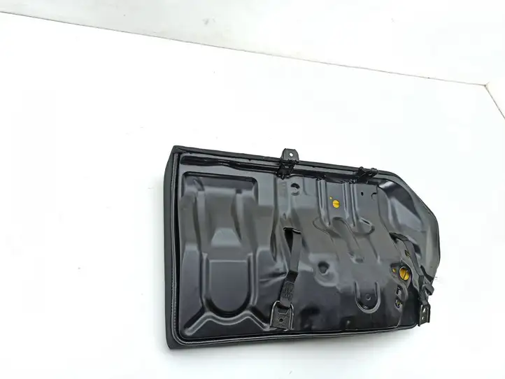 Mercedes-Benz C W203 (2000 - 2007)   Заднее сиденье