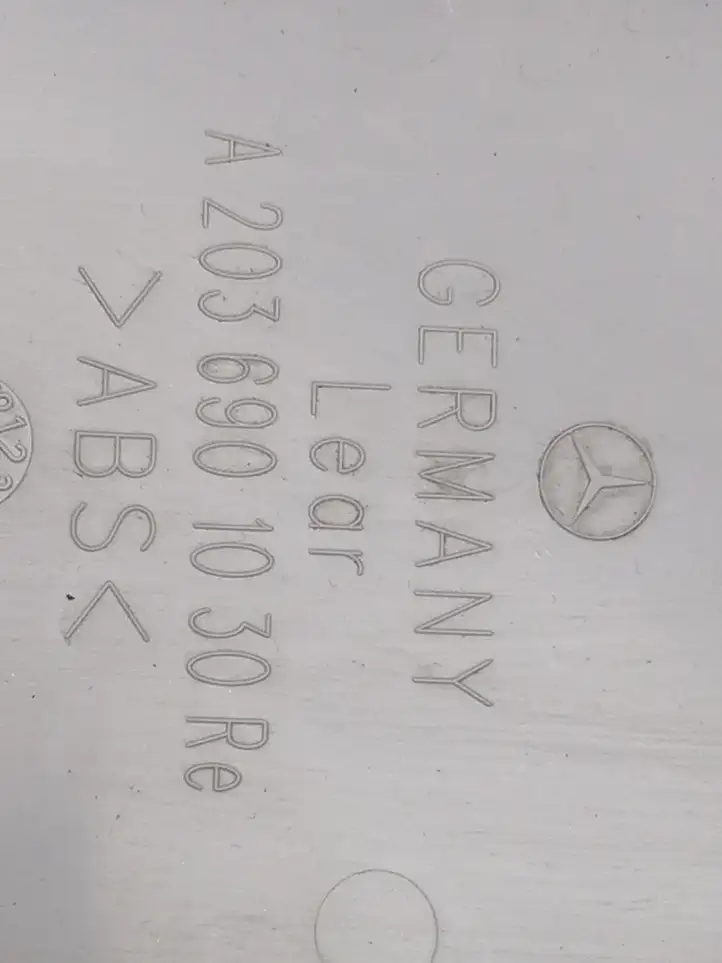 Mercedes-Benz C W203 (2000 - 2007) A2036901640 Верхняя обшивка стойки B — фото 4