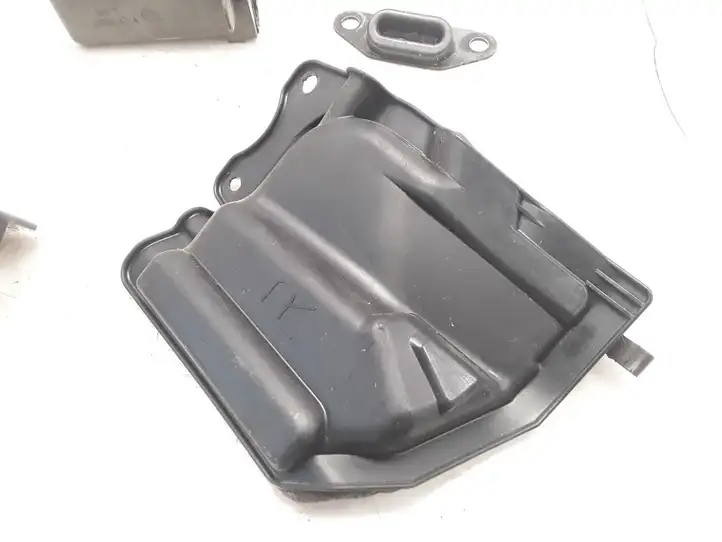 Toyota Previa (XR30, XR40) II (2000 - 2006) 6752128020 Крышка ручки раздвижной двери — фото 2