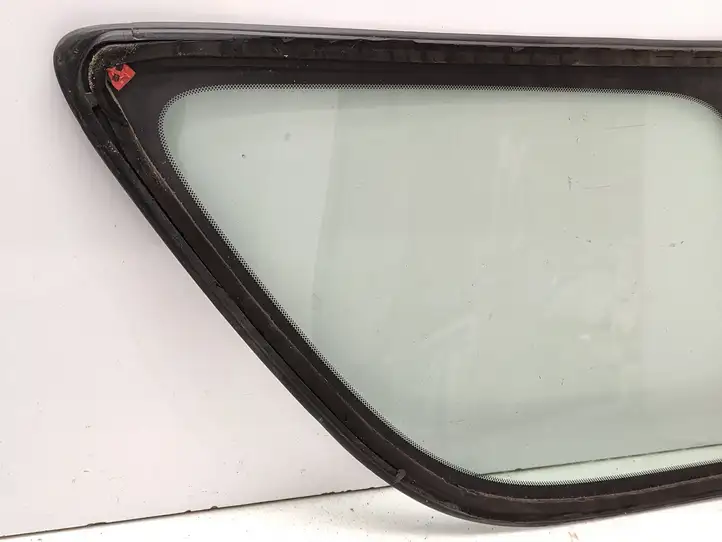 Toyota RAV 4 (XA20) (2000 - 2005) 43R00011 Заднее боковое стекло — фото 3