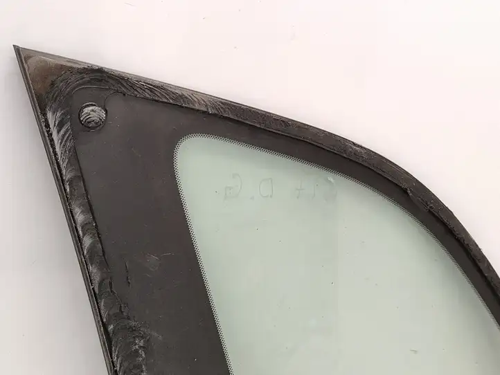 Toyota RAV 4 (XA20) (2000 - 2005) 43R00122 Заднее боковое стекло — фото 2