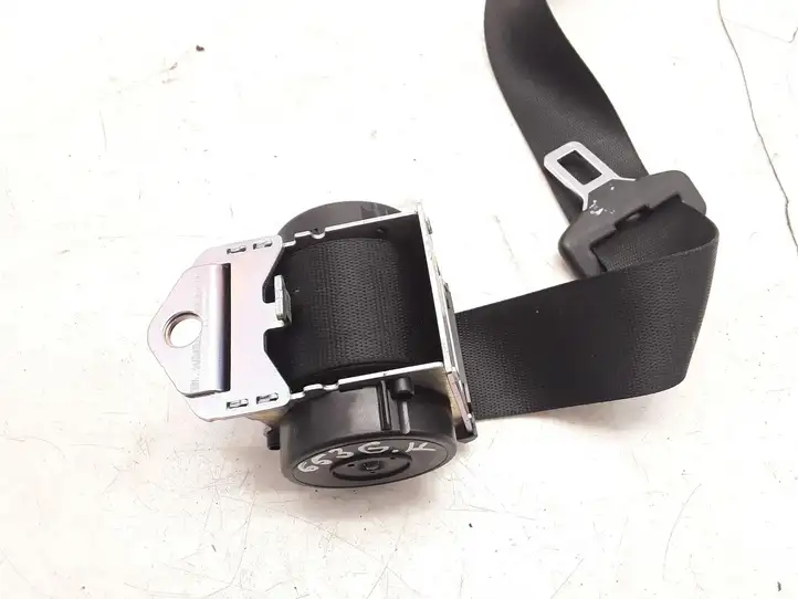 BMW 1 E81 E87 (2004 - 2011) 607051100B Задний ремень безопасности — фото 4