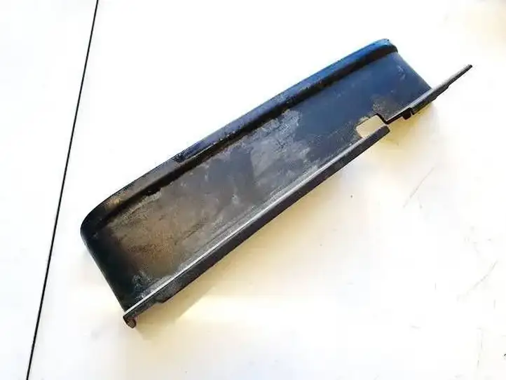 Volkswagen Golf V (2003 - 2009)  2k5945095c Другая внешняя деталь