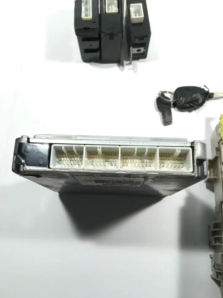 Toyota Land Cruiser (J120) (2002 - 2009) 896616A330 Комплект системы зажигания — фото 7