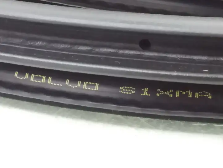 Volvo V70 (2007 - 2013) S1XMA Уплотнитель кузова — фото 2