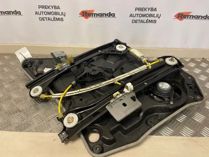 Mercedes-Benz CLA C117,X117,W117 (2013 - 2019) A1177220195 Стеклоподъемник задней двери без мотора — фото 4