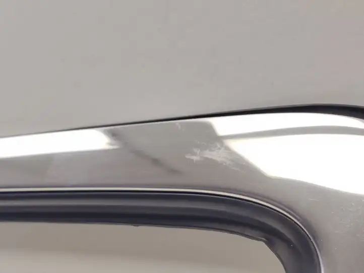 Chrysler Pacifica (2016 - ) 68227297AD Облицовка заднего бокового стекла — фото 4