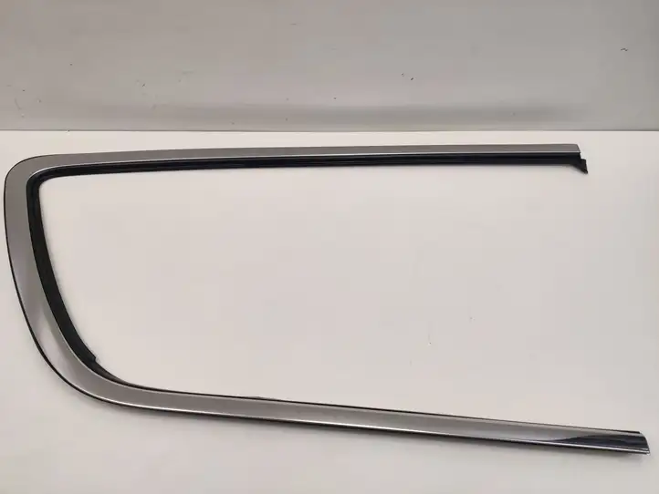 Chrysler Pacifica (2016 - ) 68227296AB Облицовка заднего бокового стекла — фото 1