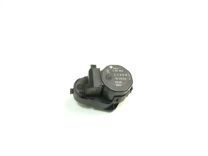 BMW 5 E60 E61 (2004 - 2010) 6930305 Двигатель задвижки потока воздуха — фото 1
