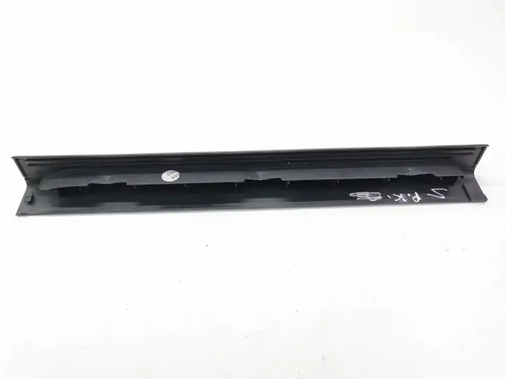 Mercedes-Benz C W204 (2007 - 2014) A2046860136 Внутренняя отделка переднего порога — фото 3
