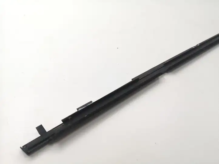 Toyota RAV 4 (XA20) (2000 - 2005) Накладка стекла задней двери — фото 10