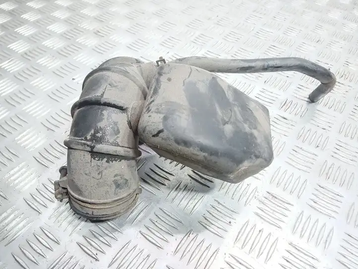 Hyundai i20 (PB PBT) (2008 - 2012) 281920X100 Трубка подачи воздуха — фото 1