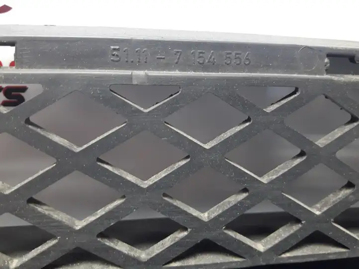 BMW 3 E90 E91 (2005 - 2012) 715455671545517154552 Нижняя решетка переднего бампера — фото 8