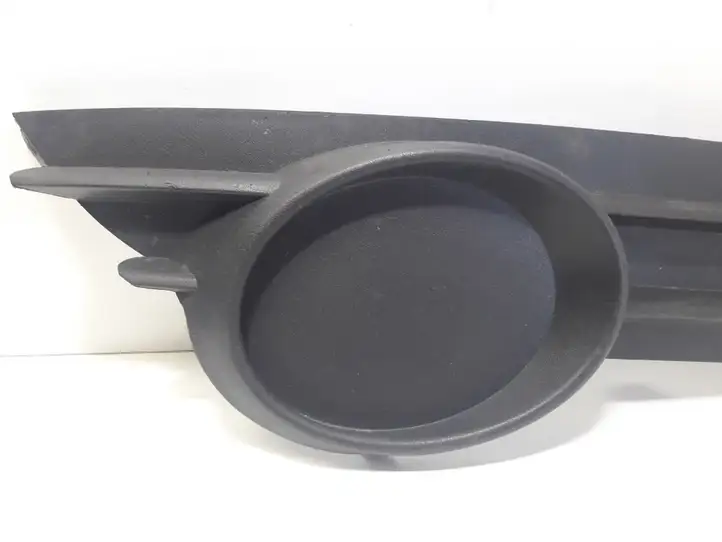 Opel Corsa D (2006 - 2010) 475498858 Решетка противотуманной фары — фото 4