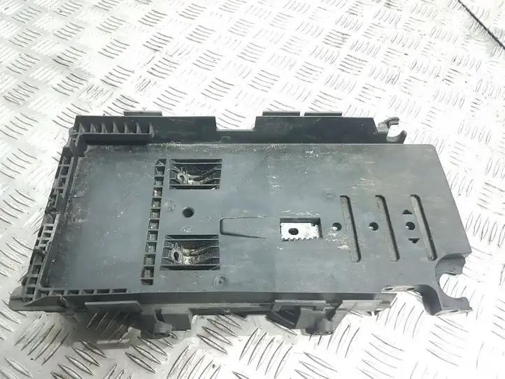 Ford Galaxy (2010 - 2015) 6G9110723A Площадка аккумулятора — фото 1