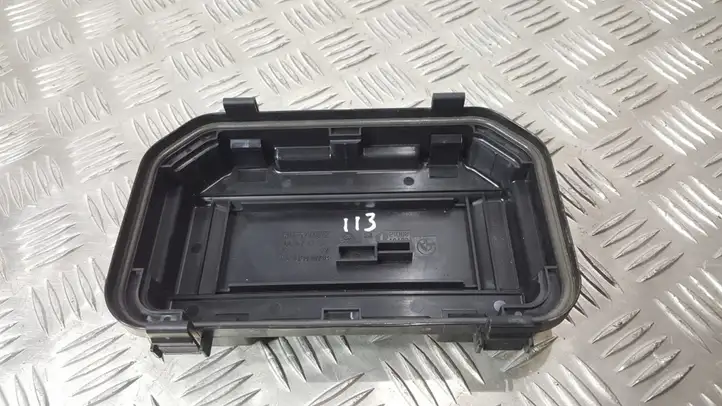 BMW 3 F30 F35 F31 (2012 - 2018) 9224872 Крышка ящика предохранителей — фото 2