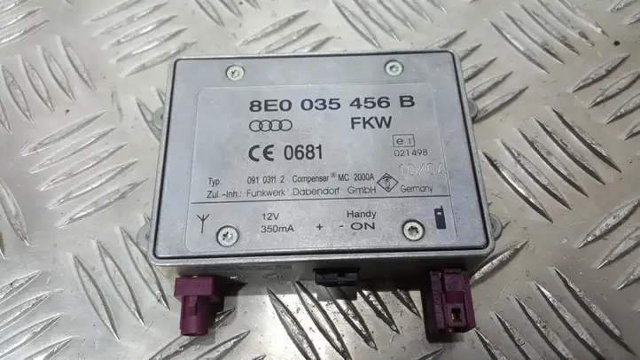 Audi A3/S3 8P (2003 - 2005) 8E0035456B Усилитель антенны — фото 1