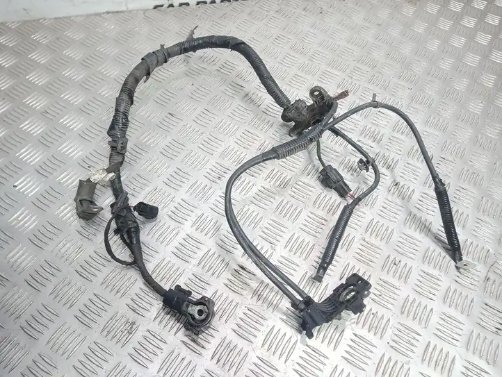 Hyundai i20 (PB PBT) (2008 - 2012) Плюсовой провод аккумулятора — фото 1