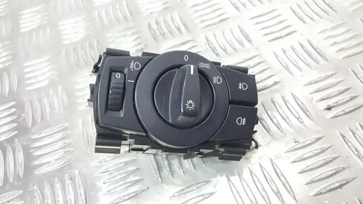 BMW 1 E81 E87 (2004 - 2011) 693279402 Включатель фонарей — фото 1
