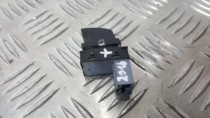 Seat Leon (1P) (2005 - 2012) 7L6959855B Кнопка стеклоподъемников — фото 2