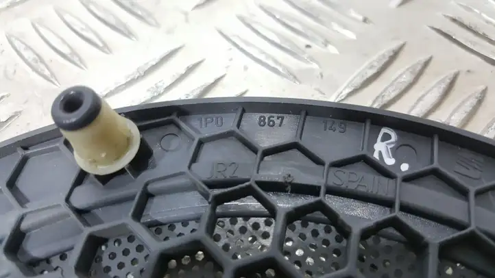 Seat Leon (1P) (2005 - 2012) 1P0867149 Накладка динамика задней двери — фото 4