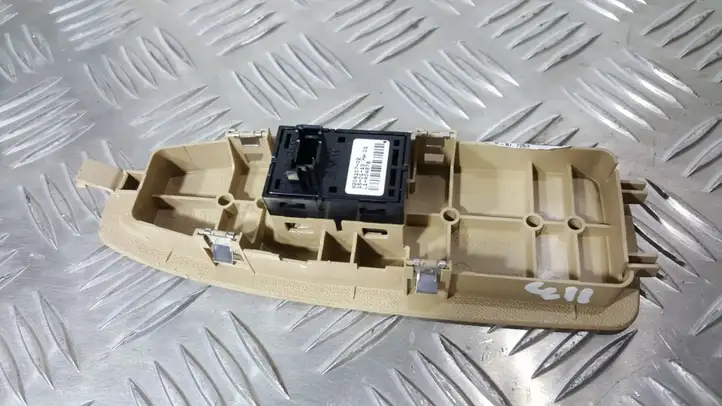 BMW 3 F30 F35 F31 (2012 - 2018) 9208107 Блок кнопок стеклоподъемников — фото 2