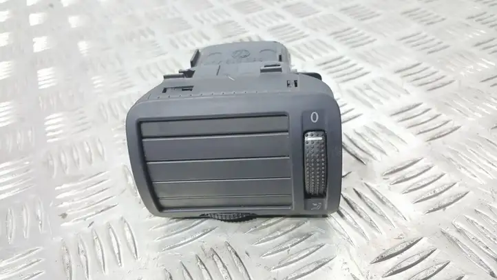 Volkswagen PASSAT B5.5 (2001 - 2005) 3B0819703D Боковой воздушный дефлектор — фото 1