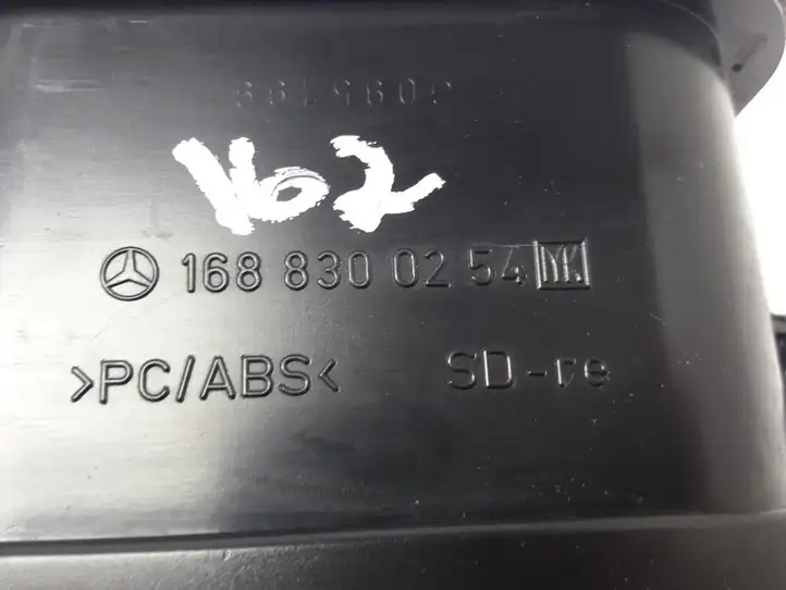 Mercedes-Benz A W168 (1997 - 2004) 1688300254 Боковой воздушный дефлектор — фото 2