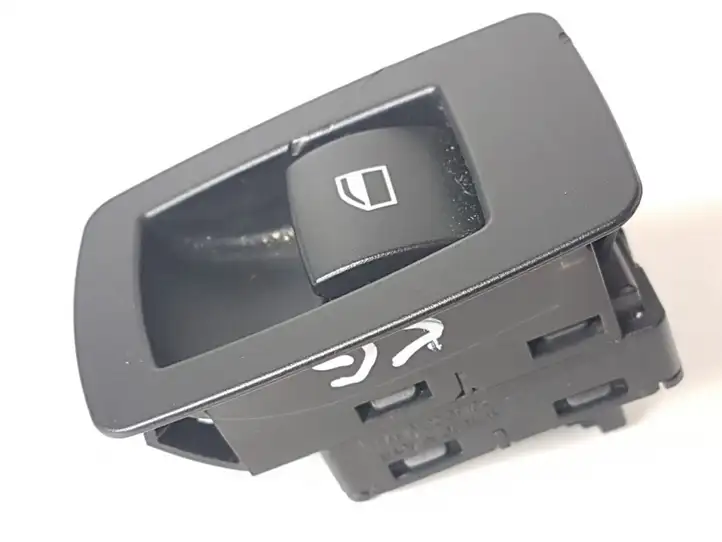 BMW 3 E90 E91 (2005 - 2012) 6945874 Кнопка стеклоподъемников — фото 1