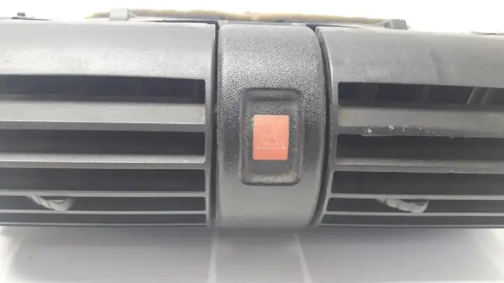 Opel Astra G (1998 - 2004) 90560344 Центральный воздушный дефлектор — фото 5