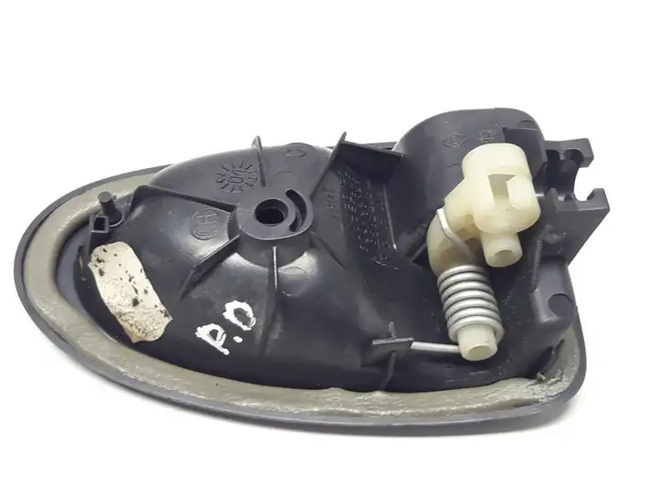 Renault Megane I (1995 - 2002) 8200028995 Внутренняя ручка двери — фото 2