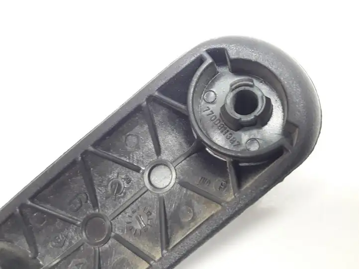 Renault Megane I (1995 - 2002) 7700811387 Ручка стеклоподъемника — фото 3
