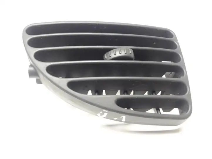 Citroen C5 (2001 - 2004) 99024451 Центральный воздушный дефлектор — фото 1