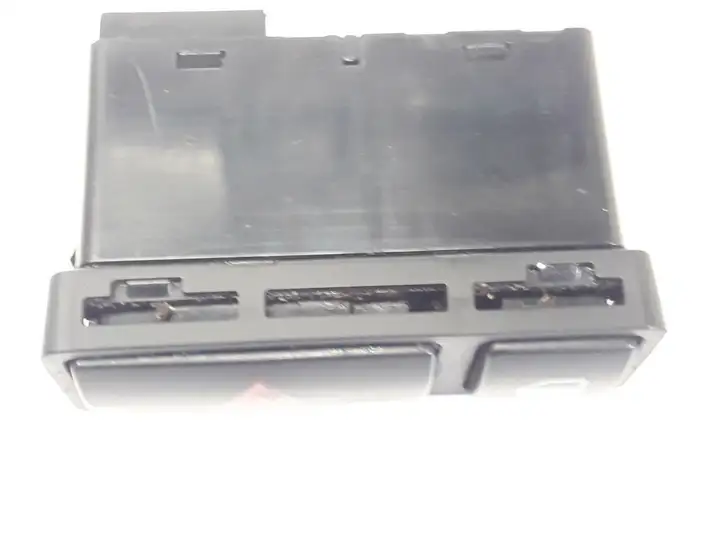 BMW 3 E46 (1998 - 2005) 8368920 Включатель аварийных фонарей — фото 4