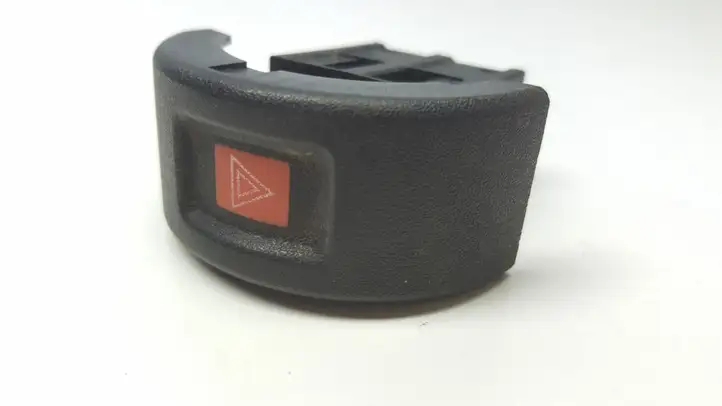 Opel Astra G (1998 - 2004) 09131728 Включатель аварийных фонарей — фото 3