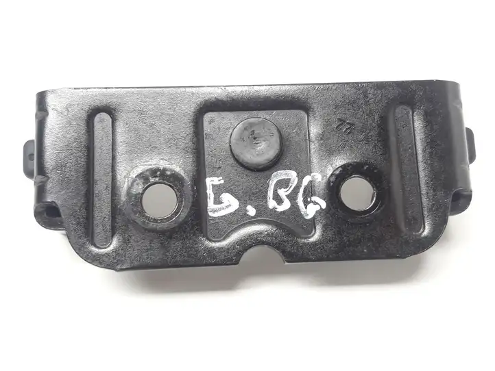 BMW 5 E60 E61 (2004 - 2010) 8203771 Петля замка багажной двери — фото 3