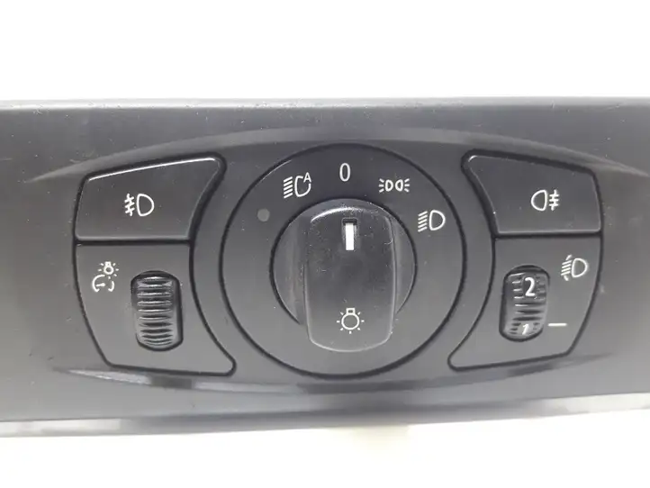 BMW 5 E60 E61 (2004 - 2010) 6953739 Включатель фонарей — фото 4