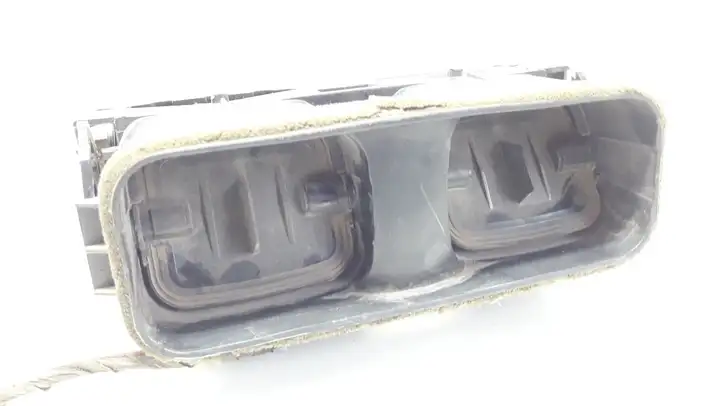 Opel Astra G (1998 - 2004) 90560344 Центральный воздушный дефлектор — фото 7