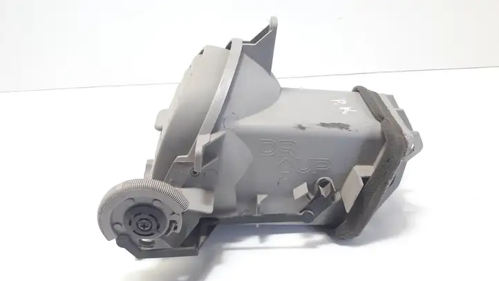 Nissan (2000 - 2006) 68761BU200 Боковой воздушный дефлектор — фото 6