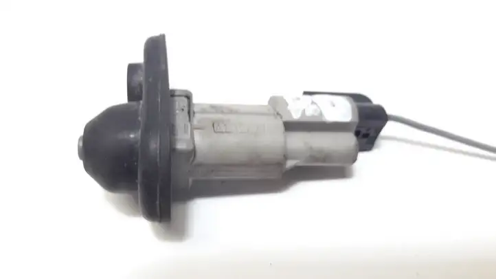 Opel Zafira (2003 - 2006)  09153611 Датчик открывания передней двери (на крыле)