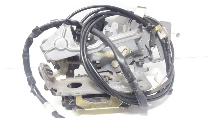 Chrysler Voyager (1996 - 2001)   Замок раздвижной двери