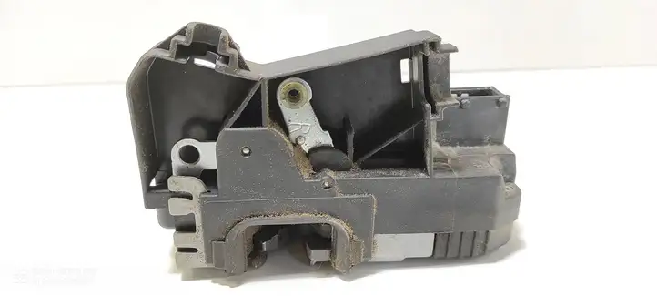 Opel Astra (1998 - 2004)  24444016EY Замок передней двери