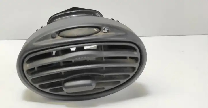 Ford Focus (1998 - 2004) 98AB19893BJ Боковой воздушный дефлектор — фото 1
