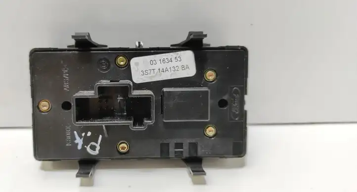 Ford Mondeo Mk III (2000 - 2007) 3S7T14A132BA Блок кнопок стеклоподъемников — фото 5